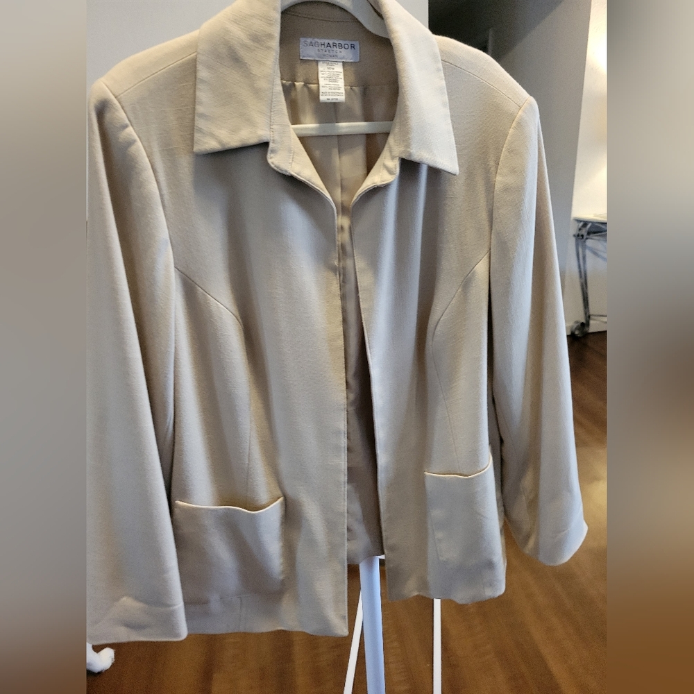 Sag Harbor Women's Light Tan Blazer